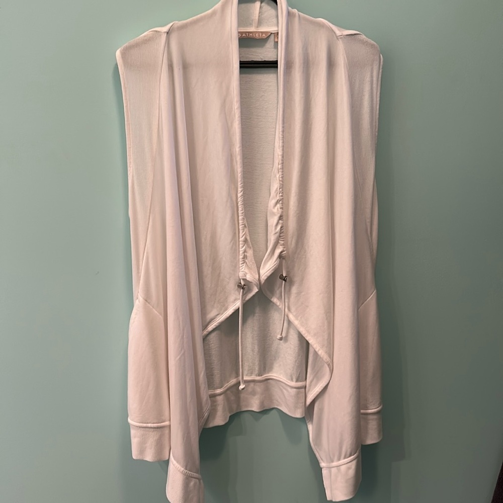 Athleta sleeveless cardigan. Size Medium, white with pockets.